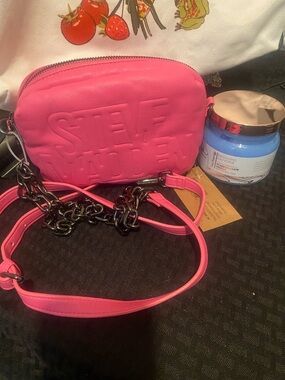Steve Madden Hot Pink Quilted Logo Crossbody w/salt scrub pomegranate 19.40 Oz